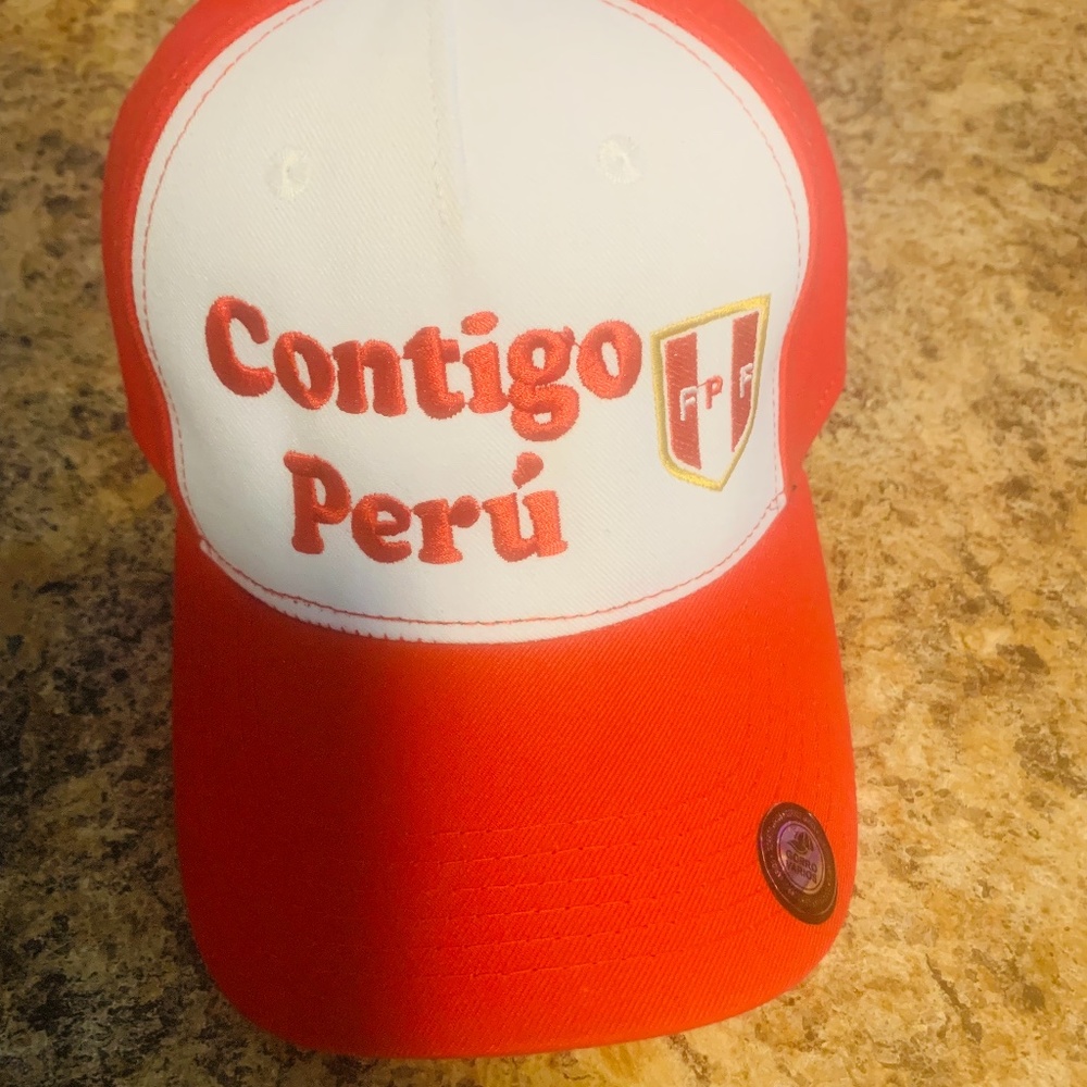 Hat‎